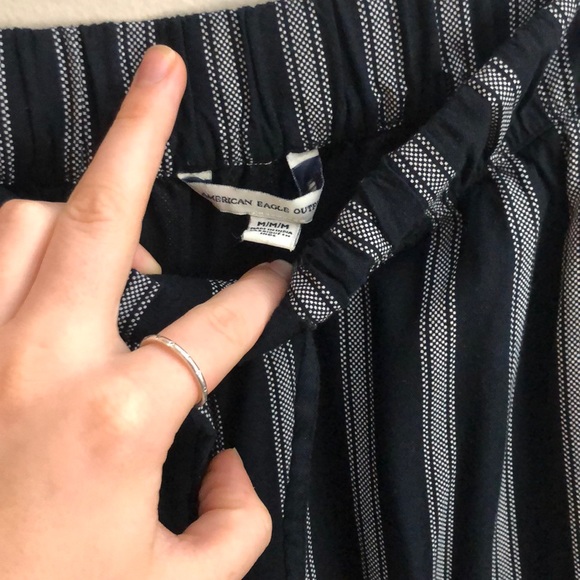 Linen Lounging Pants - Picture 3 of 4